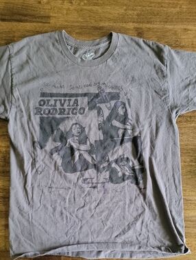 OP Olivia Rodrigo Graphic Short Sleeve Tee - Gray